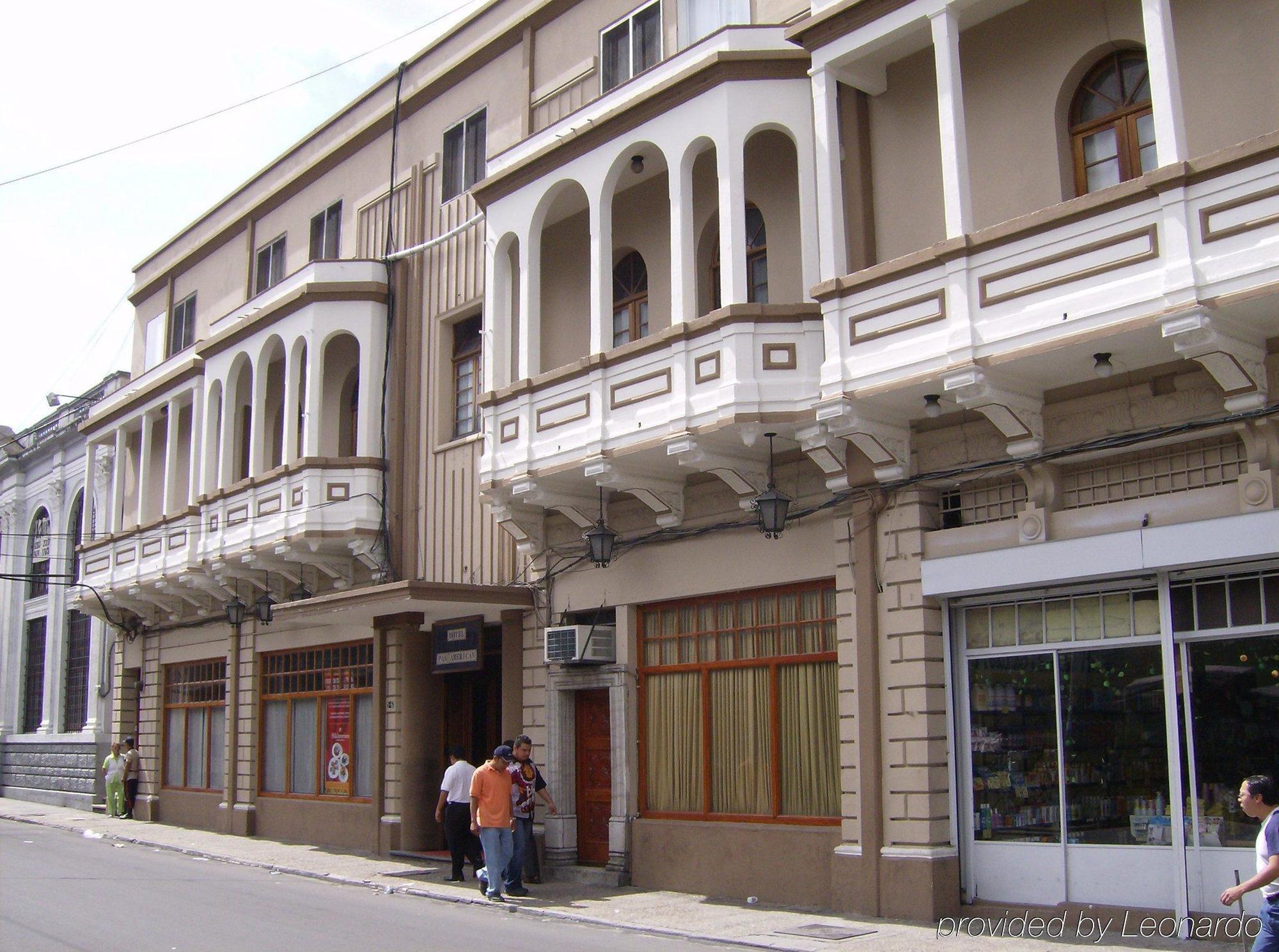 Hotel Panamerican Guatemala-Stadt Exterior foto